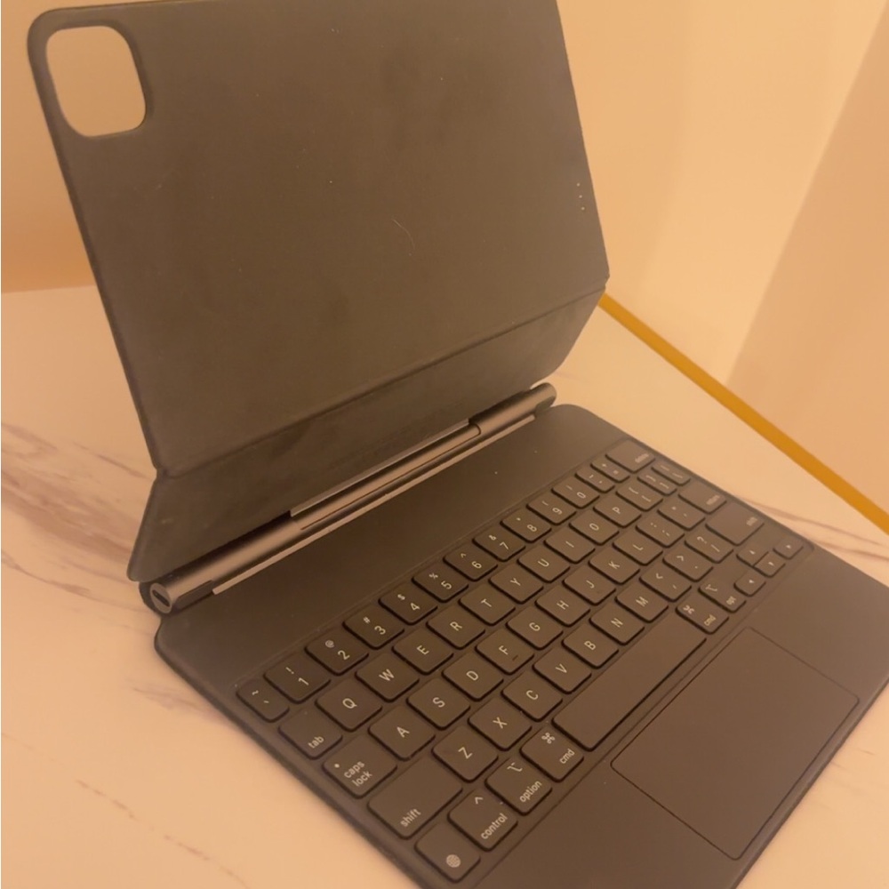 Apple Magic Keyboard